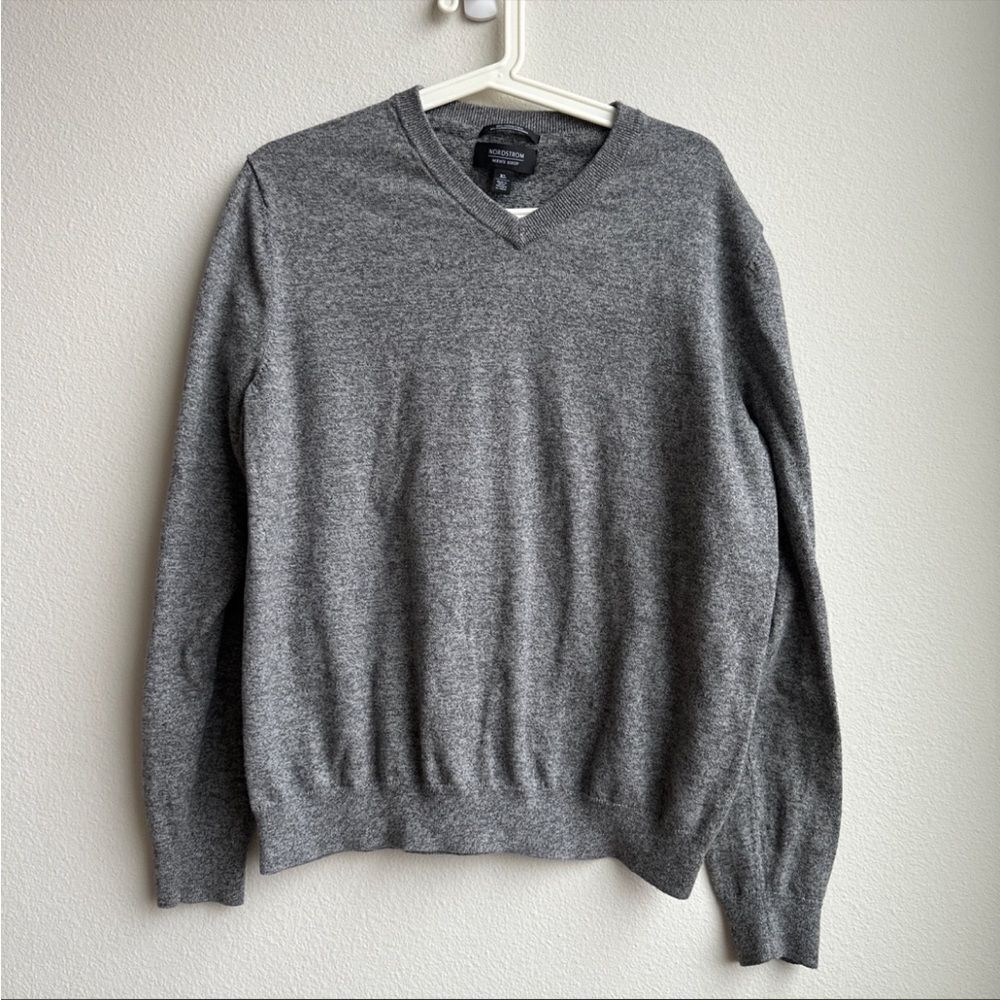 Nordstrom mens v neck sweater xl‎